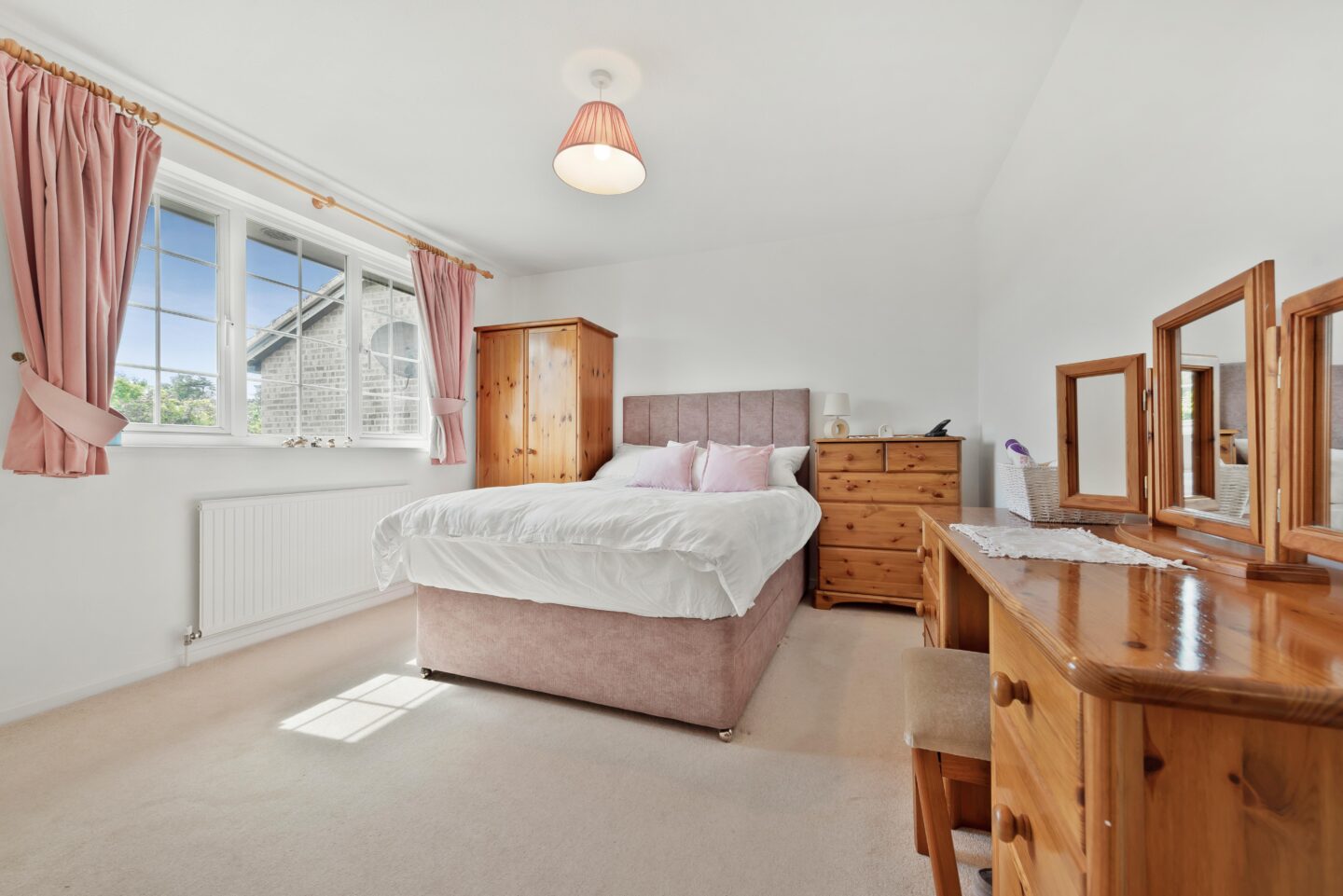 Cavendish Meads, Sunninghill Osborne Heath