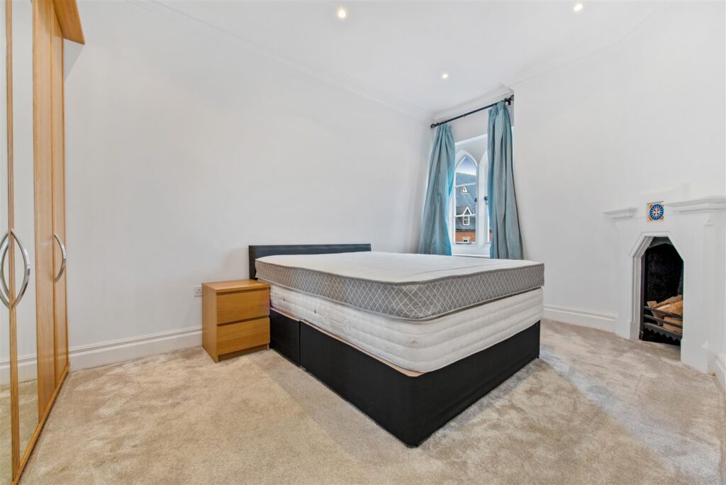 Convent Court, Windsor Osborne Heath