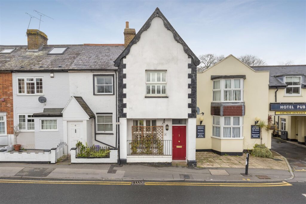 Clewer Hill Road, Windsor Osborne Heath