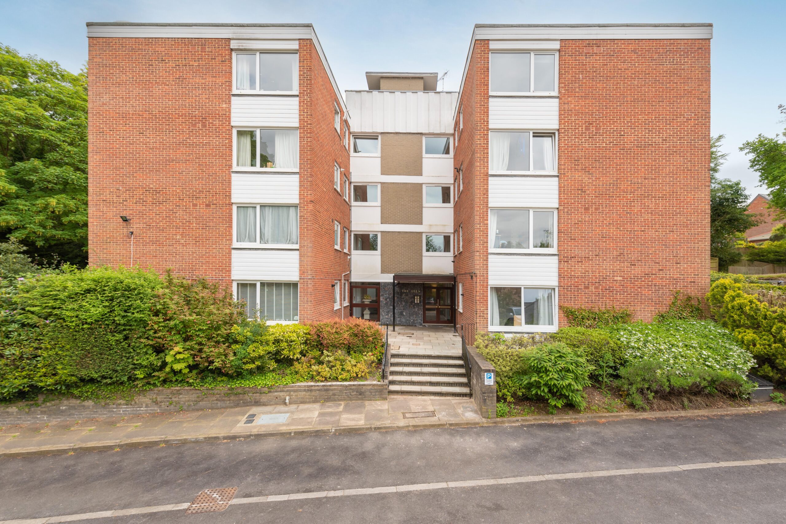 London Road, Sunninghill Osborne Heath