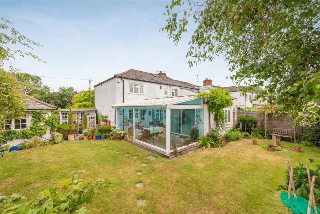 Winkfield Lane, Maidens Green Osborne Heath