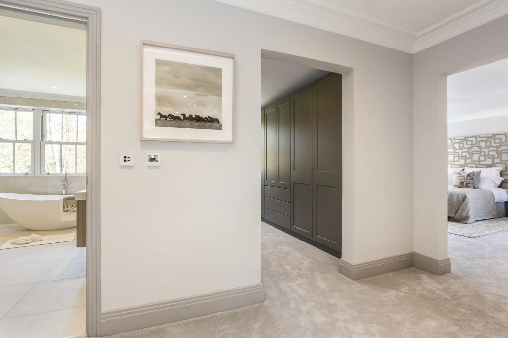 Llanvair Close, Ascot Osborne Heath