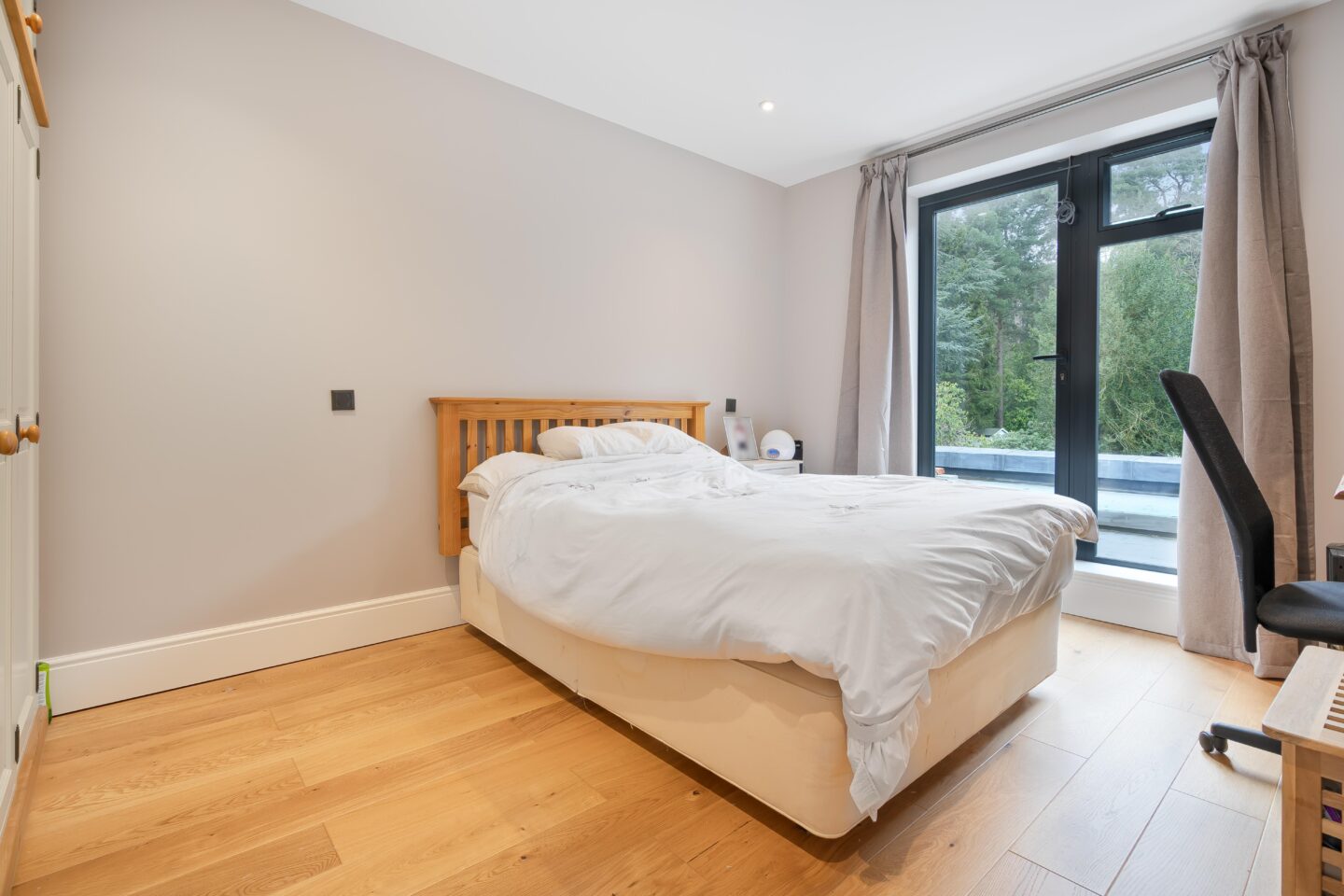 Woodend Drive, Ascot Osborne Heath