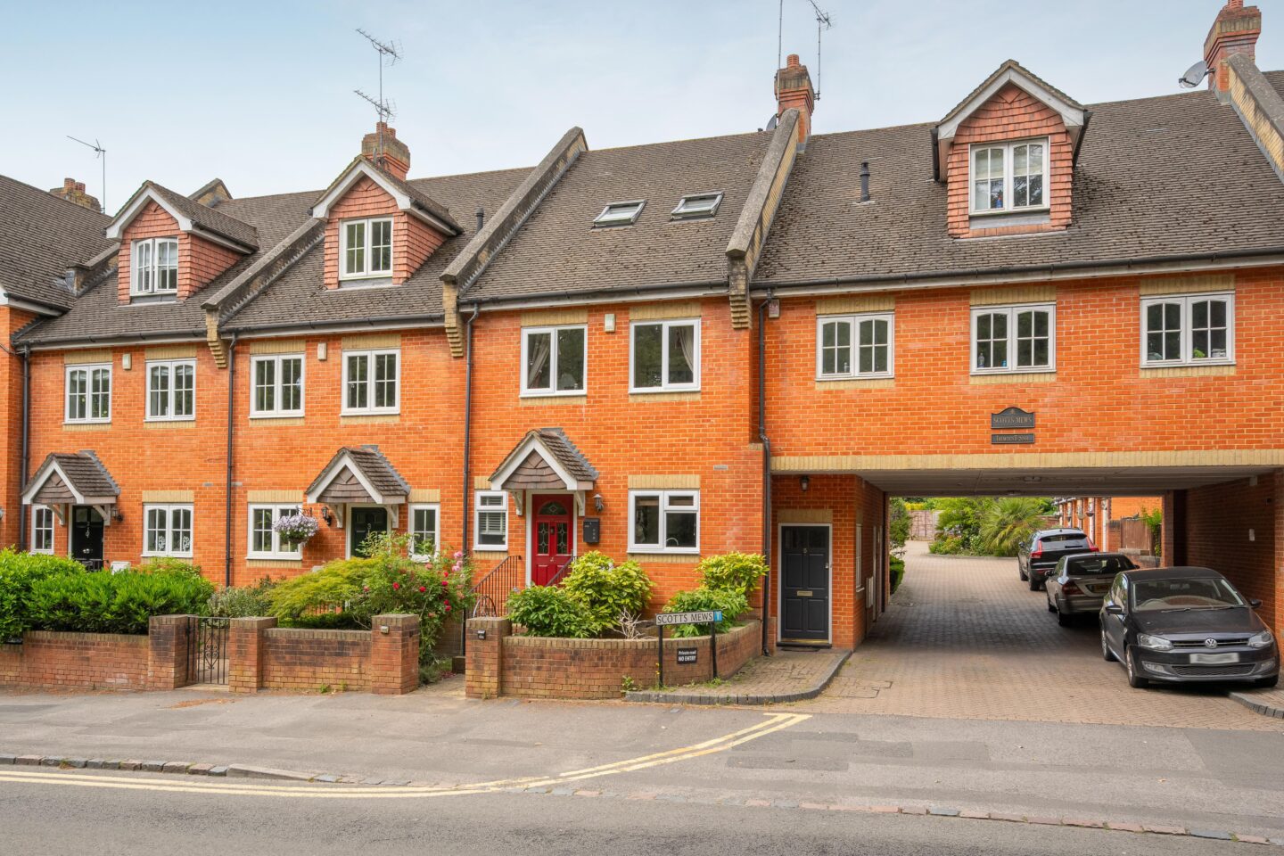 Scotts Mews, Ascot