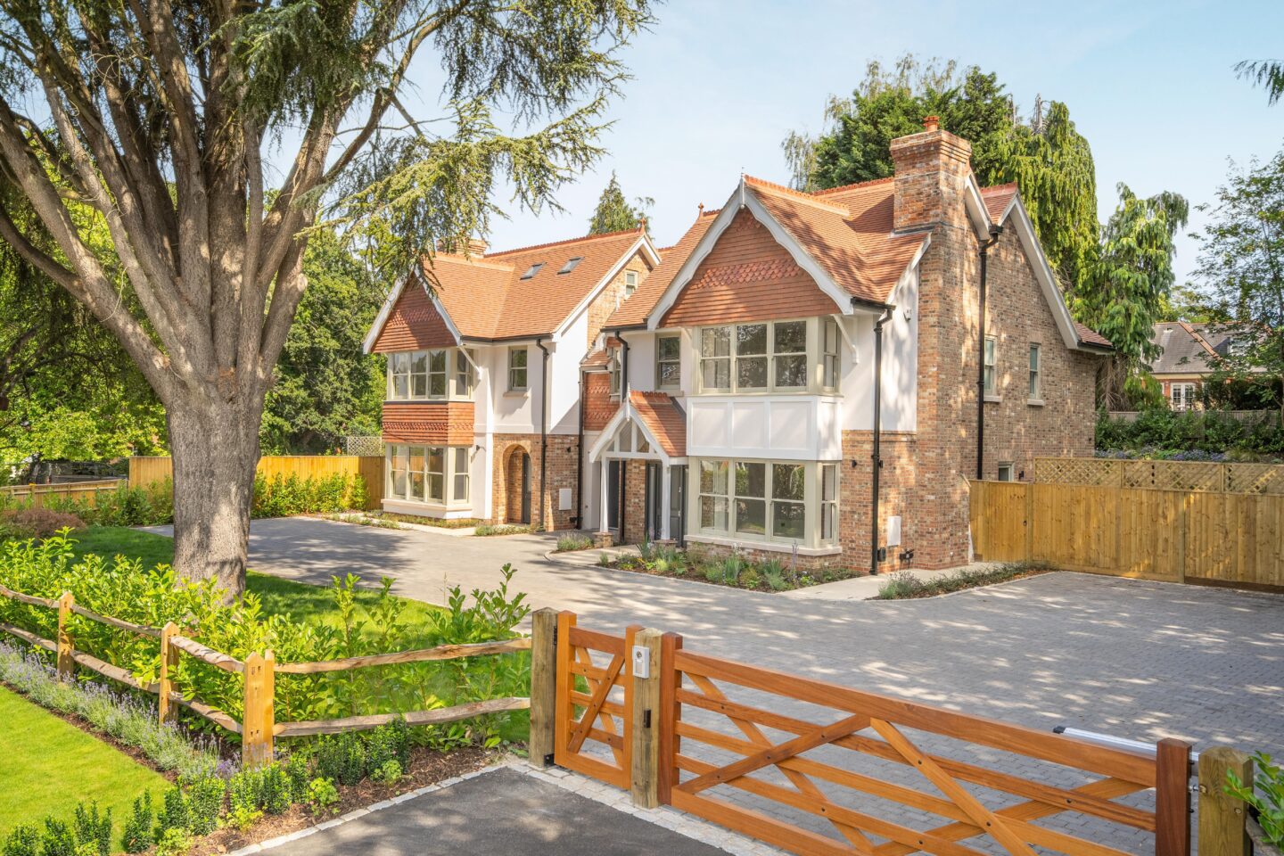 Beech Hill Road, Sunningdale