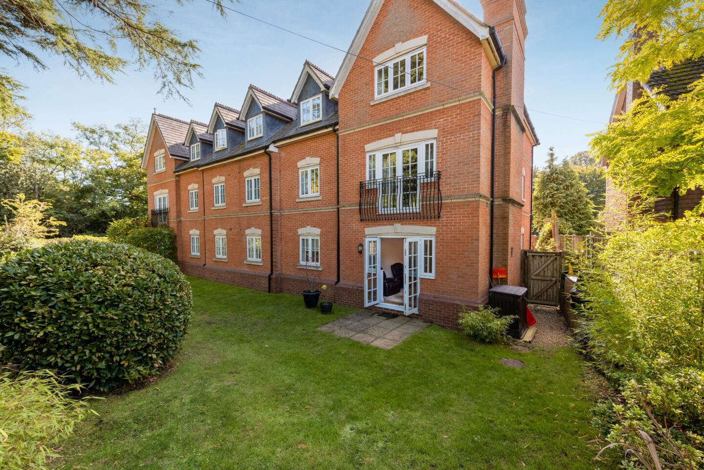 Jays Court, Sunninghill