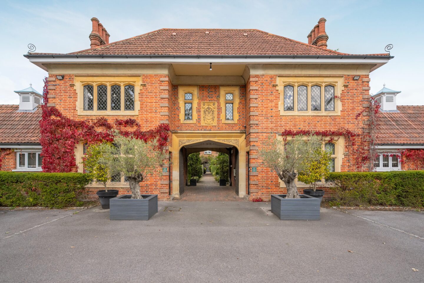 Windsor Forest Court, Ascot