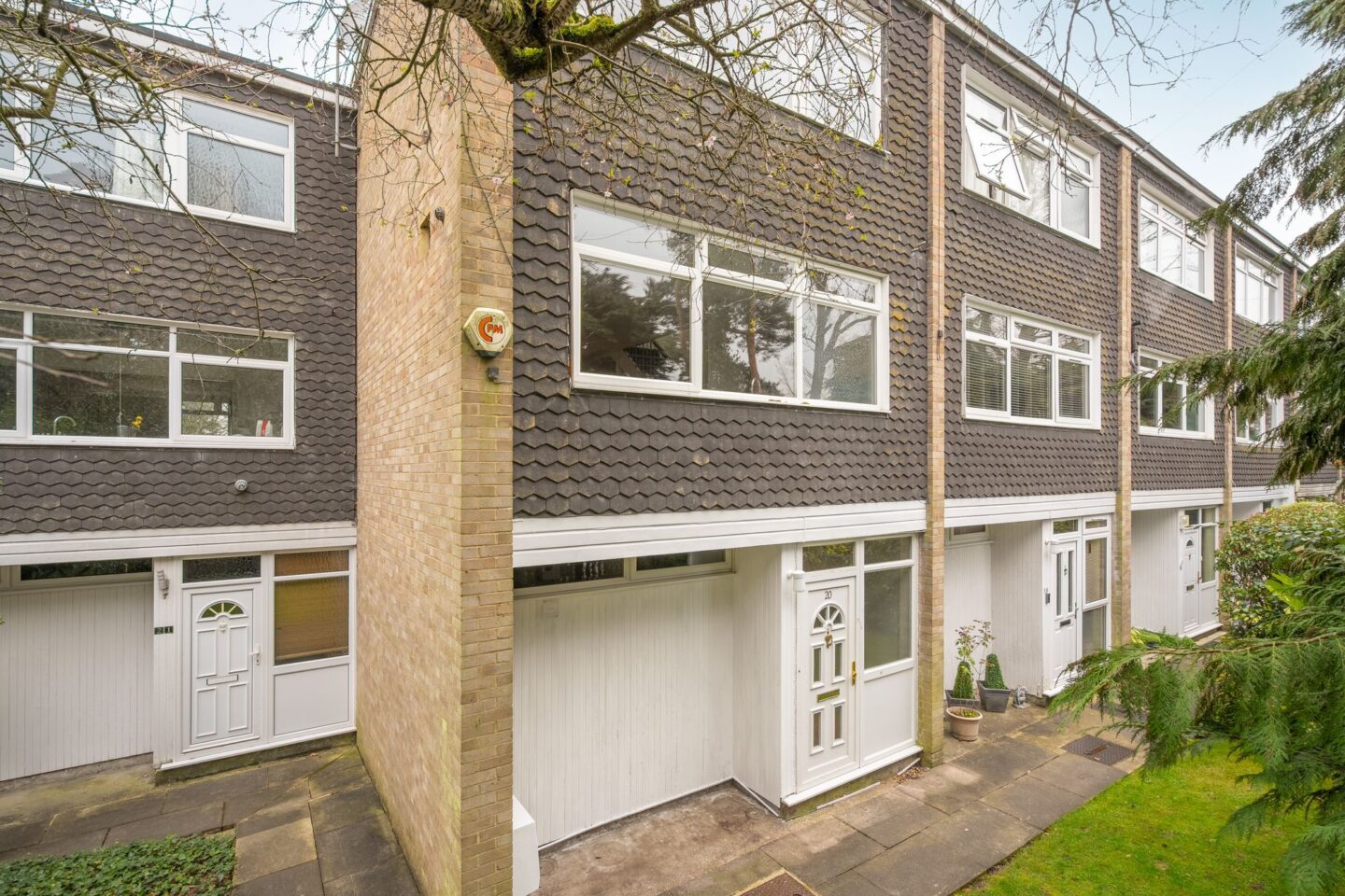 Sunninghill Court, Sunninghill