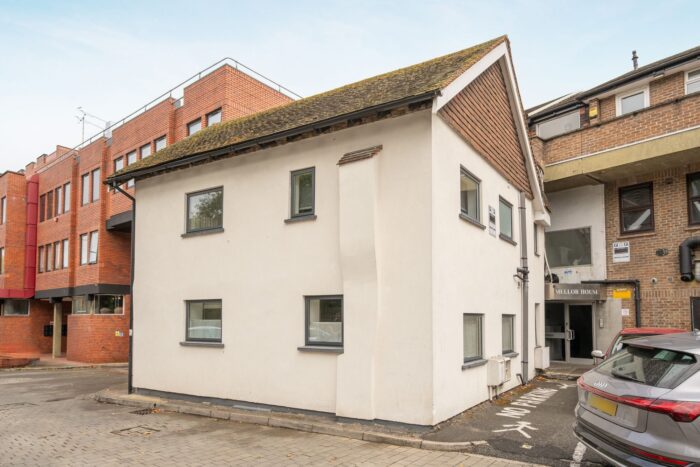 Crown Jules House, Windsor