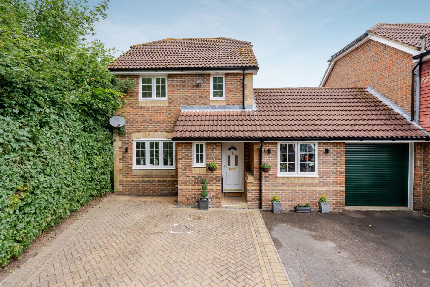 Francis Gardens, Warfield, RG42