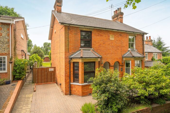 Truss Hill Road, Ascot, SL5