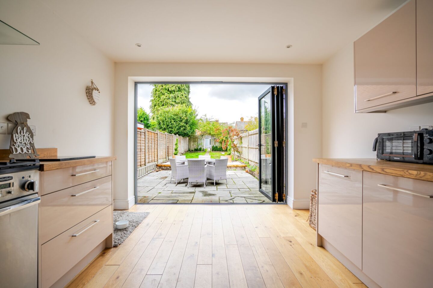 81VictoriaRoad-6.jpg