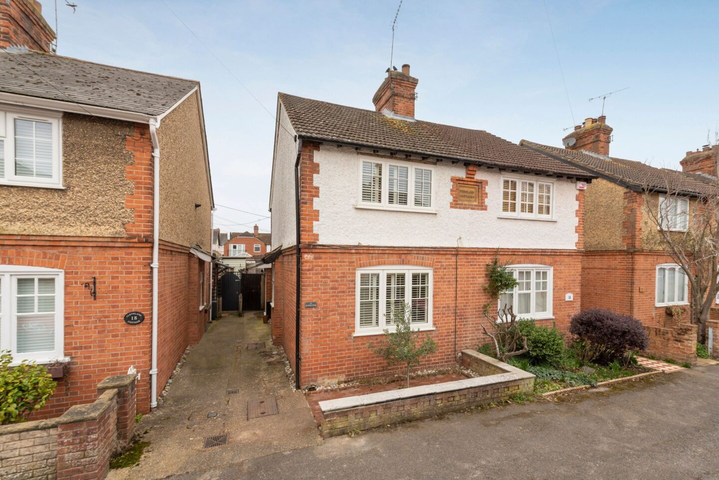 Cromwell Road, Ascot