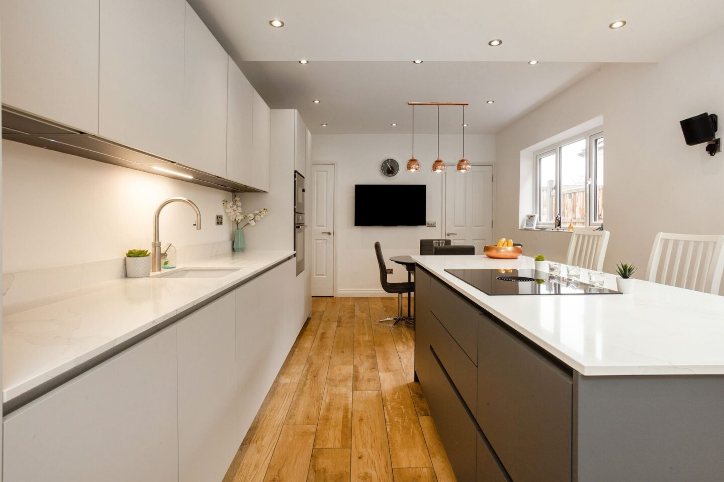 Kitchen2.jpg