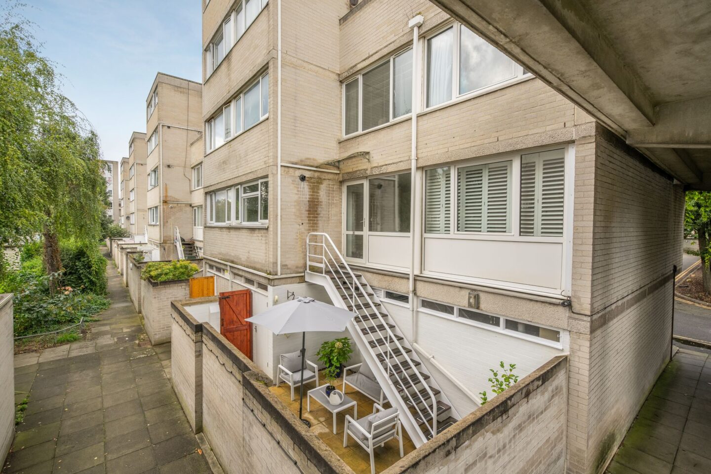 Mountbatten Square, Windsor