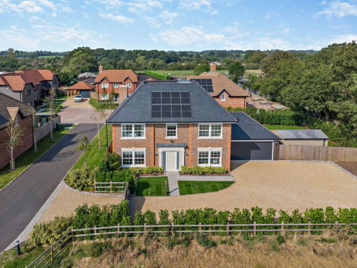 Moat Farm Close, Winkfield