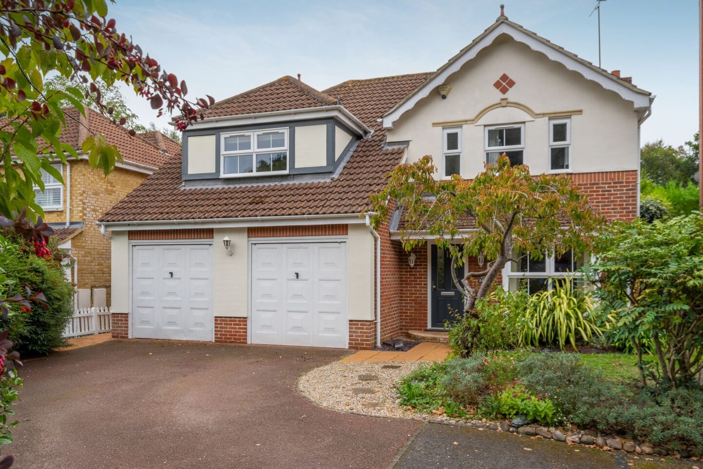 Langdale Drive, Ascot
