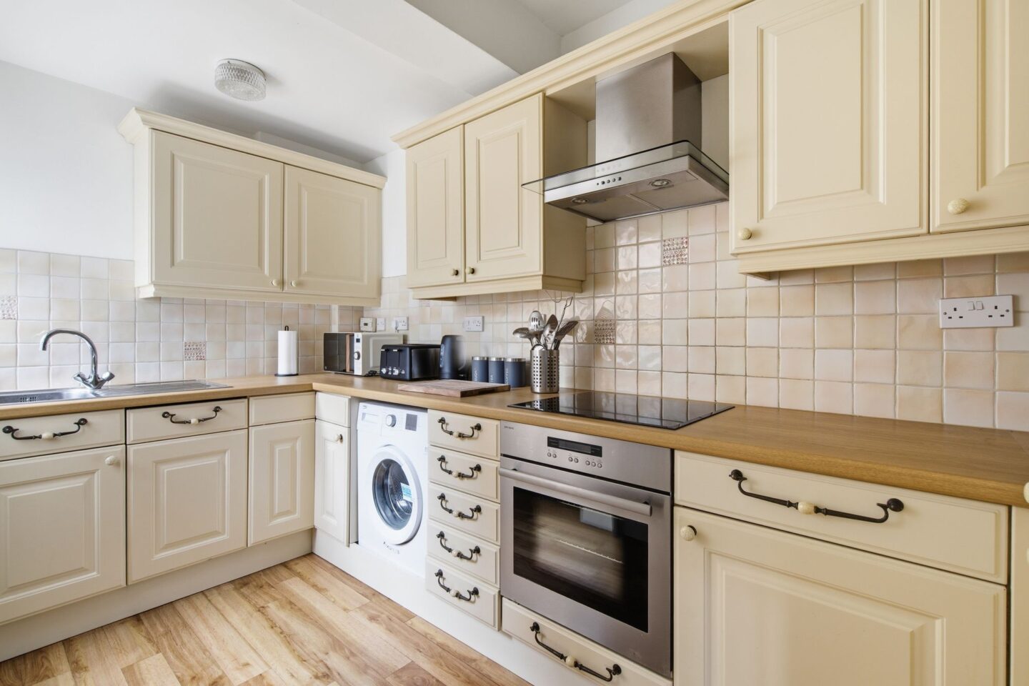 43PrinceConsortCottages-10.jpg