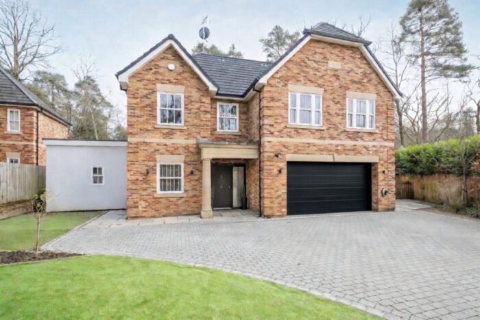 Llanvair Close, Ascot, SL5