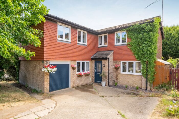 Cavendish Meads, Sunninghill