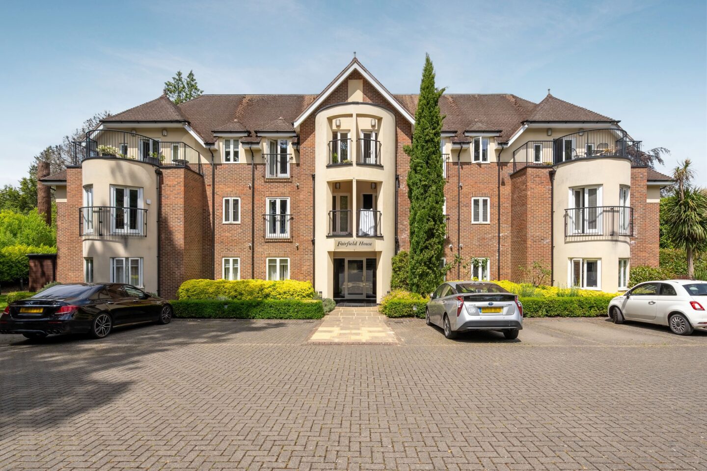 London Road, Sunningdale