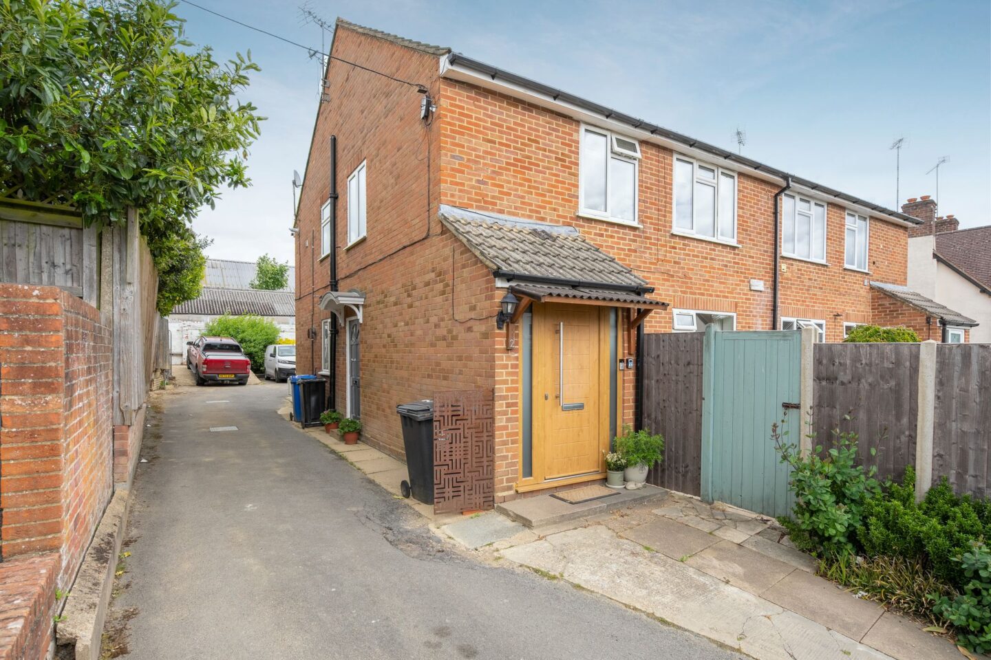 Charters Lane, Sunninghill