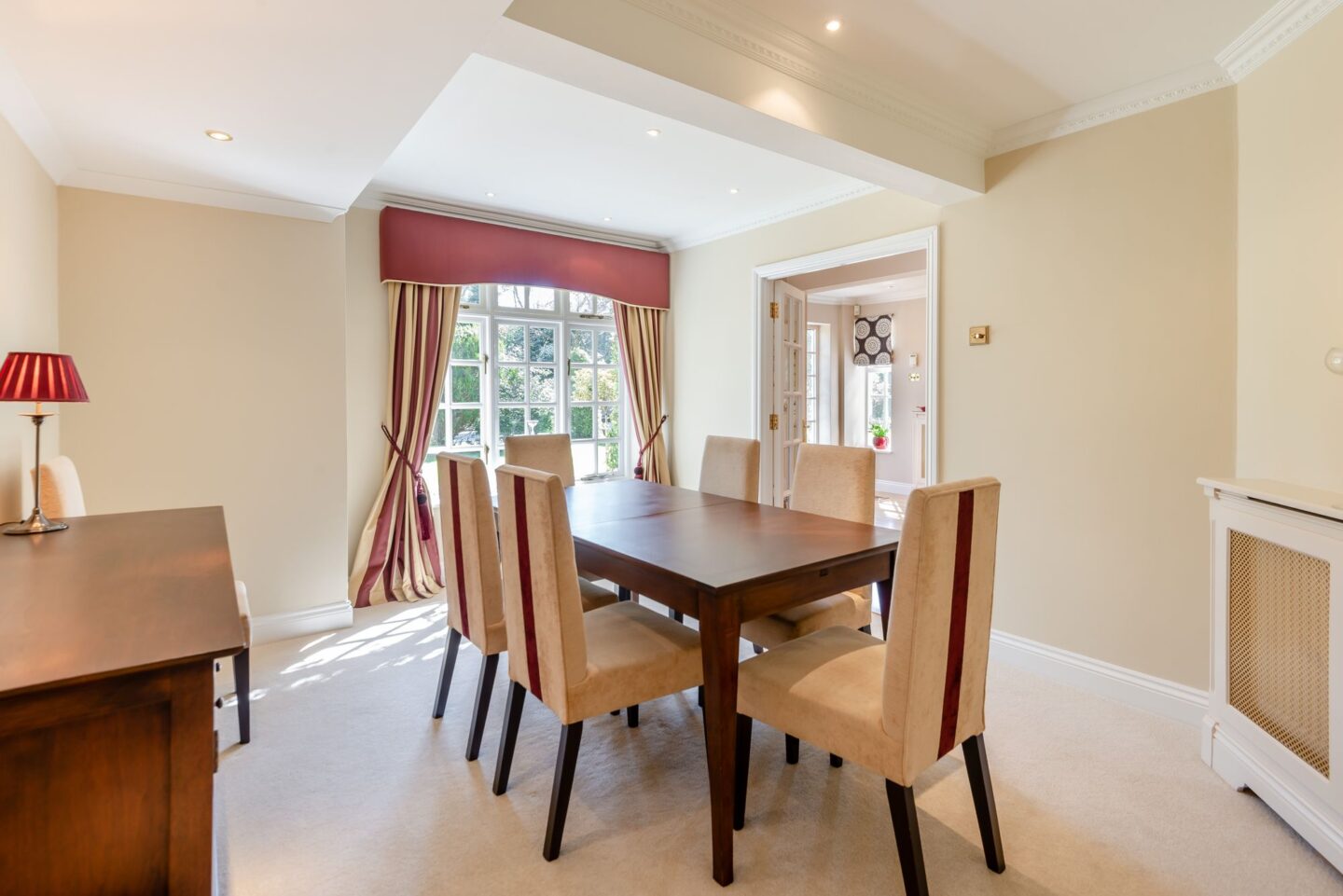 8642491-interior22.jpg