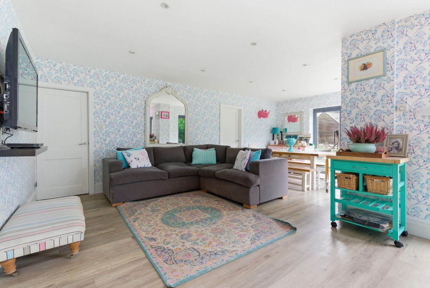 PaddockCottageinternals-4.jpg