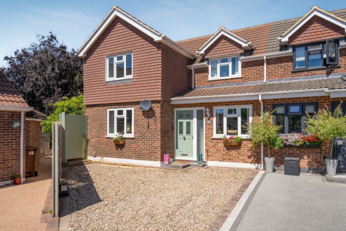 Queens Close, Ascot