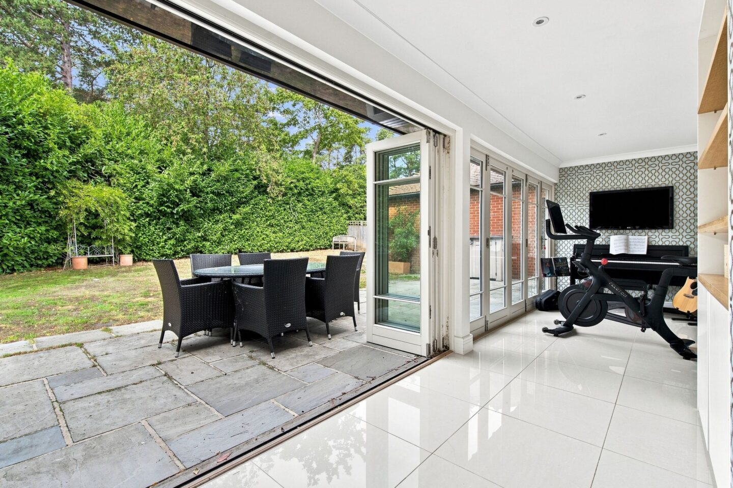 13QueensburyGardens-28.jpg