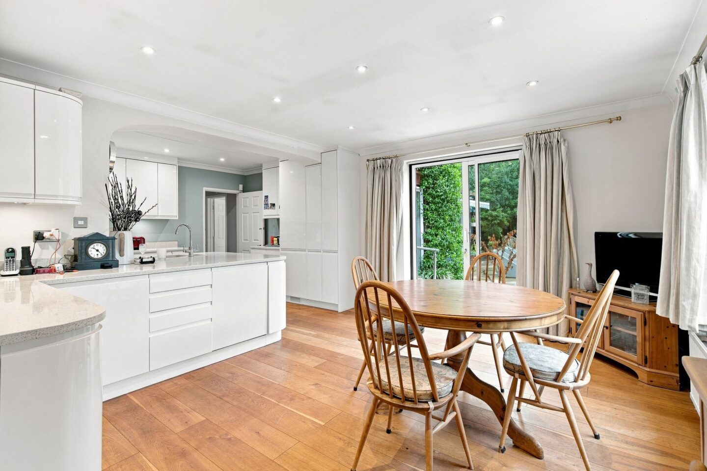 17WoodlandsClose-15.jpg